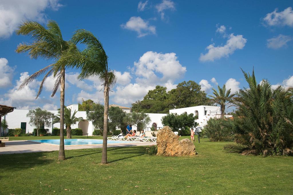 Tenuta Badessa Casalabate Bagian luar foto